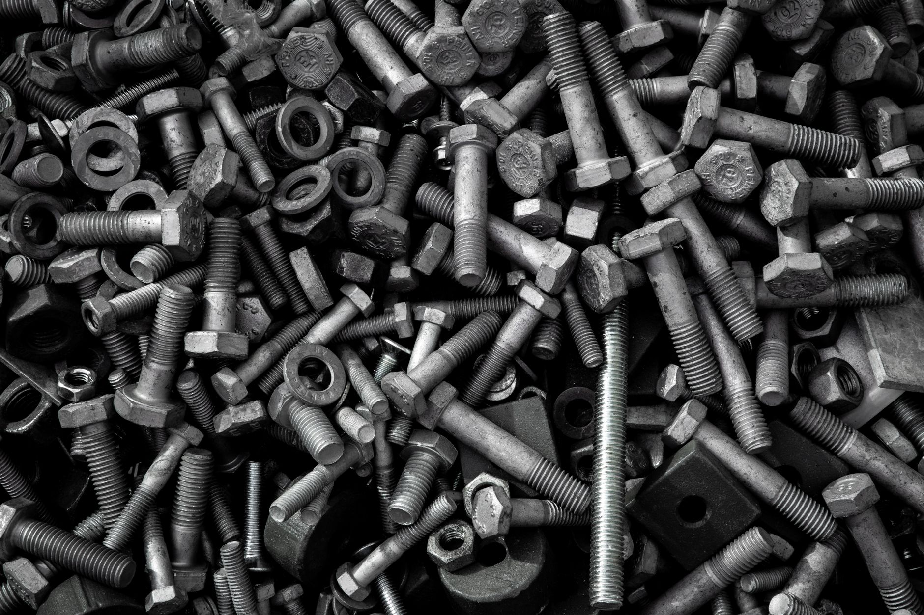 DIN vs ISO vs ČSN — kompletní FAQ k normám spojovacího materiálu | MATAI